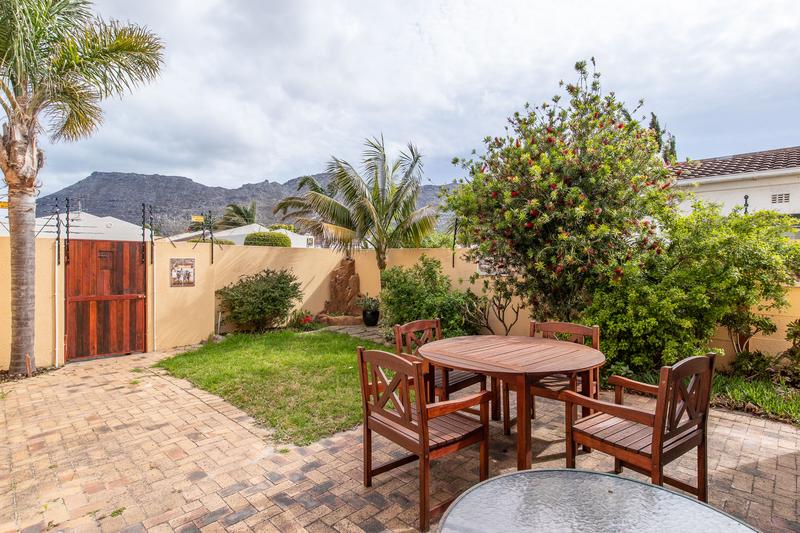 To Let 3 Bedroom Property for Rent in Kirstenhof Western Cape